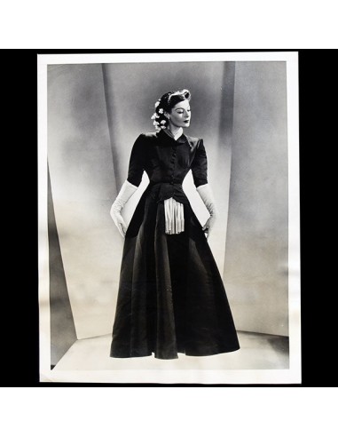 Cristobal Balenciaga - Robe de satin noir pour 1940 sélection de produits