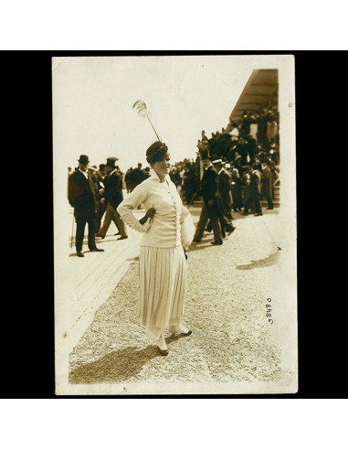 Elégante à Auteuil, la Mode aux courses, photographie de M. Branger (circa 1910) l'achat 