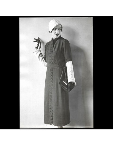 Worth - manteau en crepe noir pour 1932 pas cher