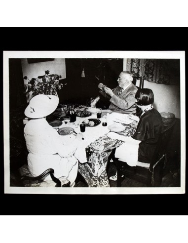 Paul Poiret, Sarah Rafale et Leone Lamande (1934) Les magasins à Paris