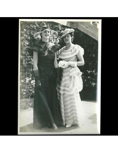 Deux Femmes Elégantes, la mode à Auteuil, photographie de l'agence Meurisse (circa 1935) la livraison gratuite